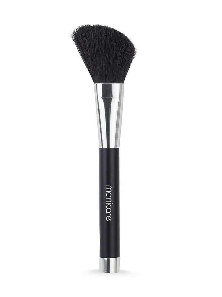 Manicare F14 Contouring Blush Brush